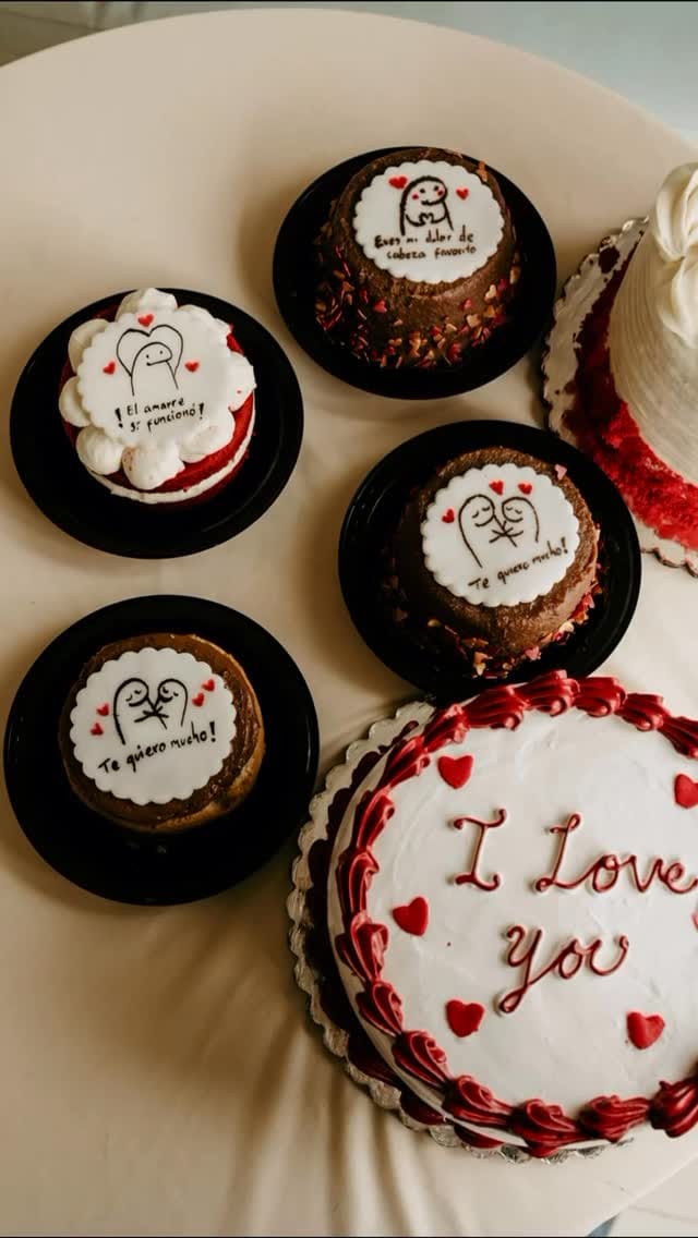 Post 5 by 𝑳𝒂𝒗𝒂𝒍𝒍𝒆𝒔 𝑷𝒂𝒔𝒕𝒆𝒍𝒆𝒓𝒊𝒂 🎂 on Instagram (video)