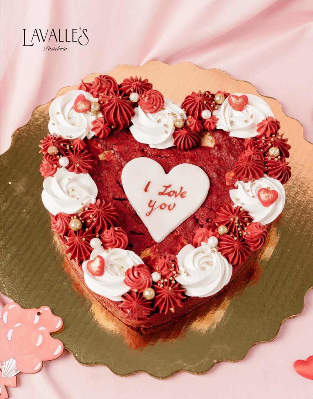 Post 3 by 𝑳𝒂𝒗𝒂𝒍𝒍𝒆𝒔 𝑷𝒂𝒔𝒕𝒆𝒍𝒆𝒓𝒊𝒂 🎂 on Instagram (image)