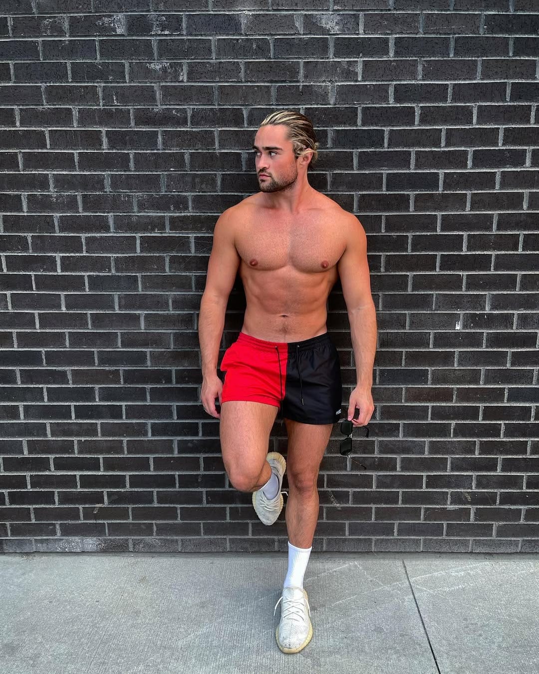 Post 8 by @connorxgill on Instagram (image)