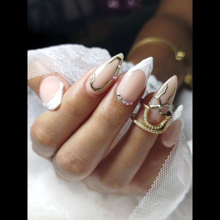Post 10 by Técnico Integral en uñas on Instagram (image)