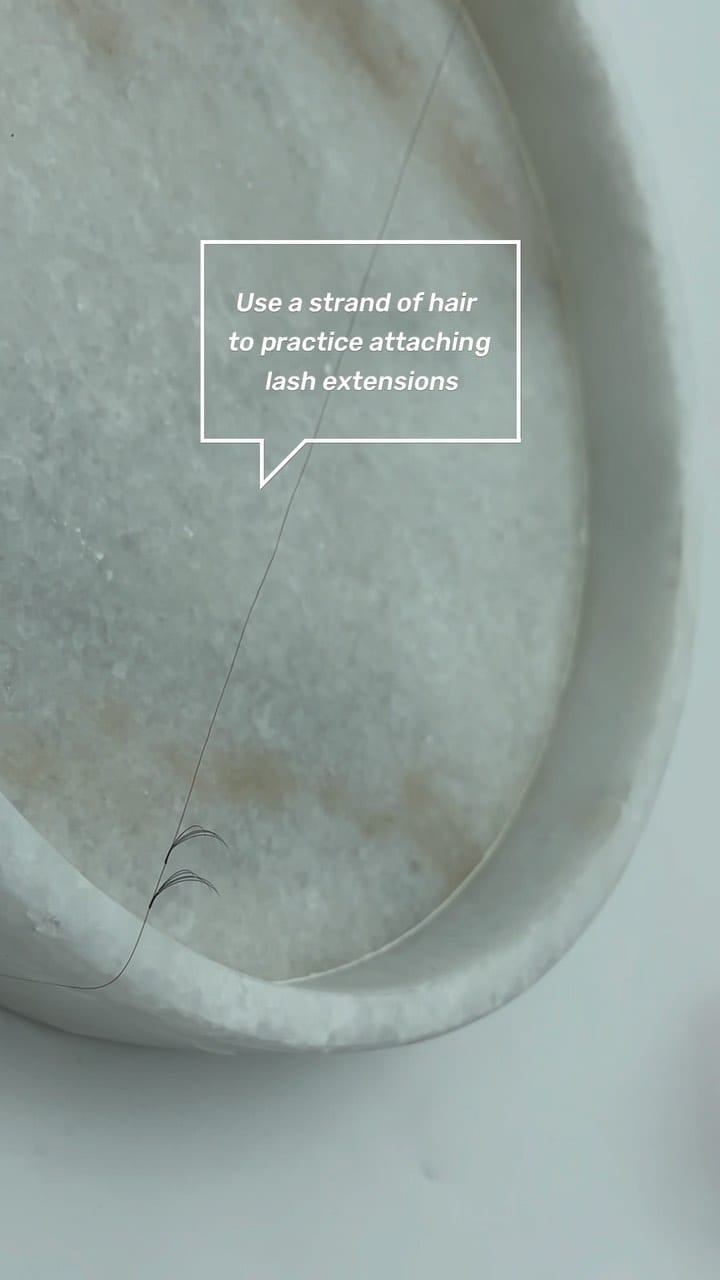 Post 10 by Professional Lash Extensions Supplies on Instagram (video)