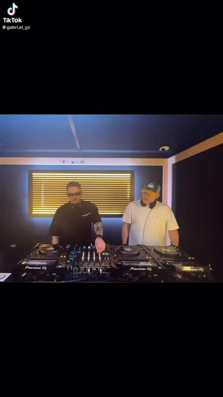 Post 5 by Beni Dănuț Kerestely on Instagram (video)