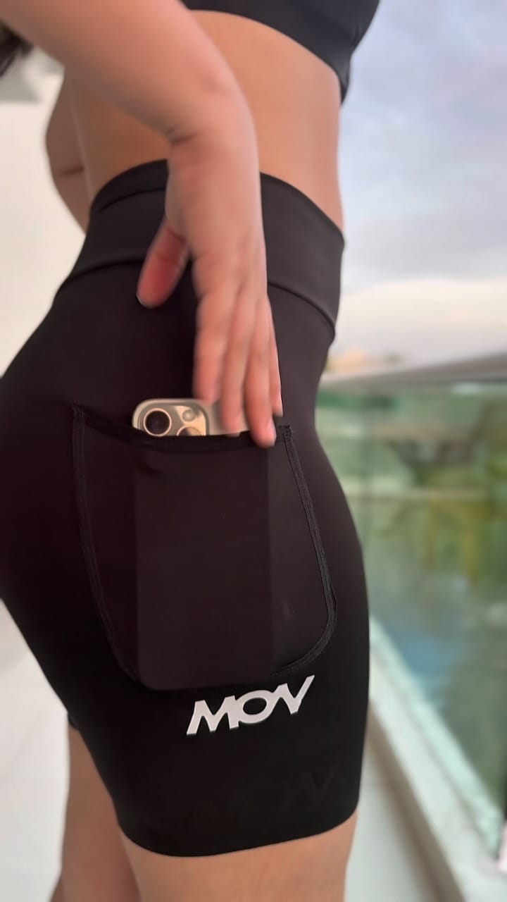 Post 3 by Iris Dela Ossa Robecchi✨ on Instagram (video)