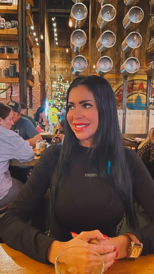 Post 8 by Sonia Moreno🌺 on Instagram (video)
