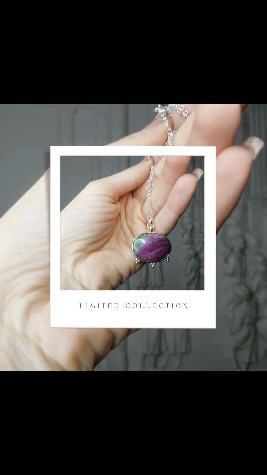 Post 3 by 💫 Parisa's Designs LTD 💫 on Instagram (video)
