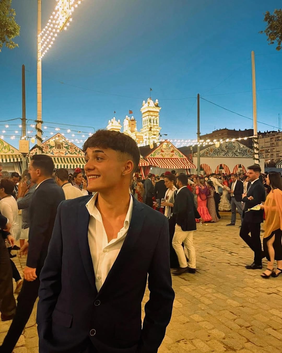 Post 2 by Eduardo Ramirez on Instagram (carousel)