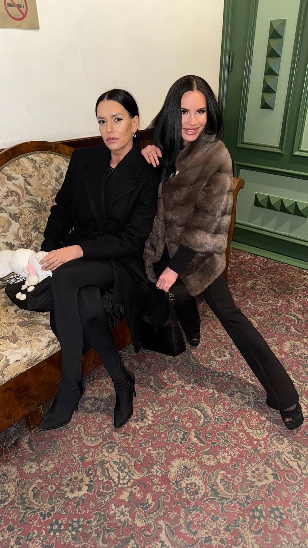 Post 6 by DIANA on Instagram (video)