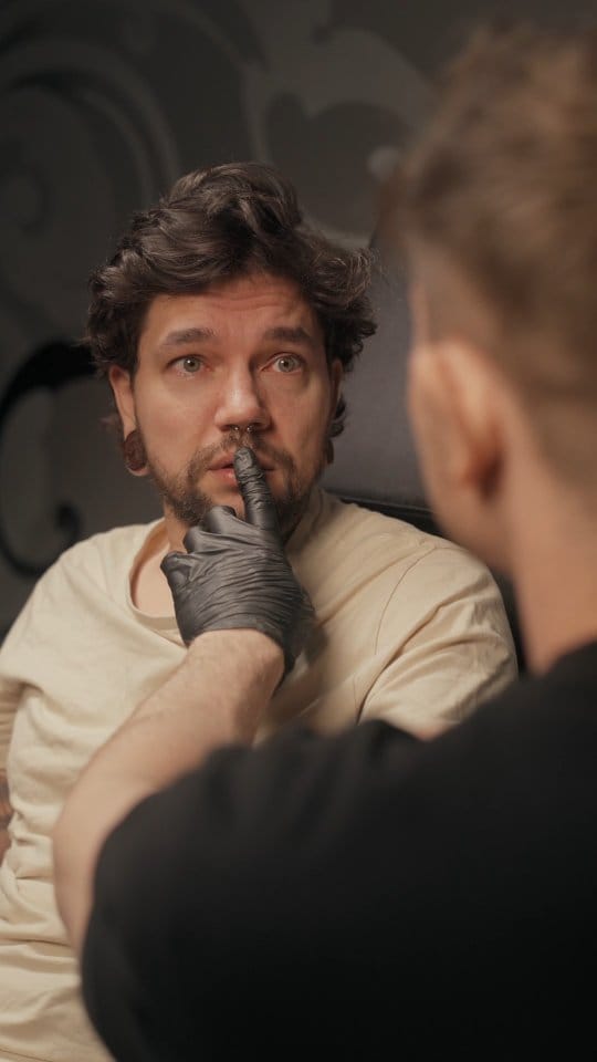 Post 5 by Roman Warwink on Instagram (video)