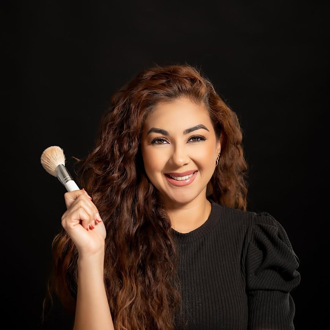 Post 3 by FLORIDA•PRO MAKEUP ARTIST •Bridal Expert• on Instagram (carousel)