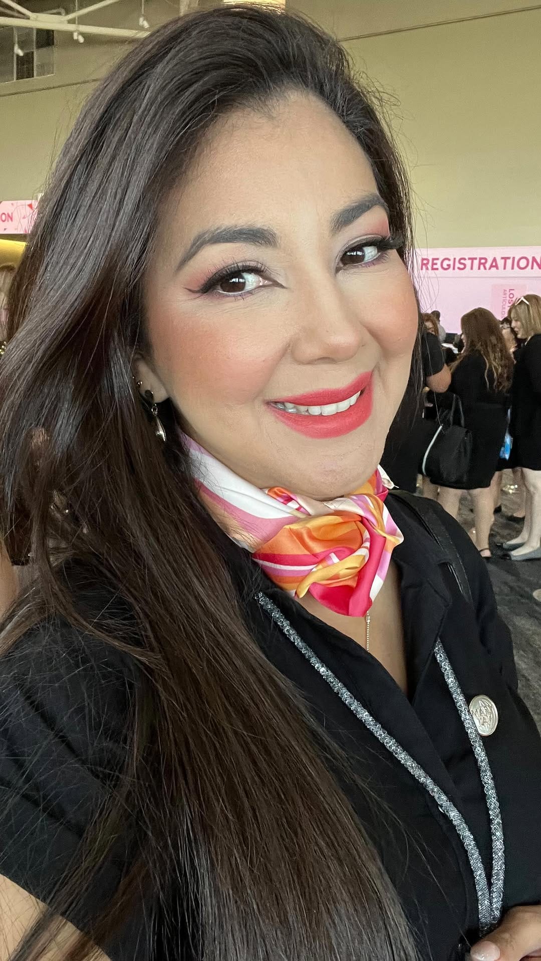 Post 7 by FLORIDA•PRO MAKEUP ARTIST •Bridal Expert• on Instagram (video)