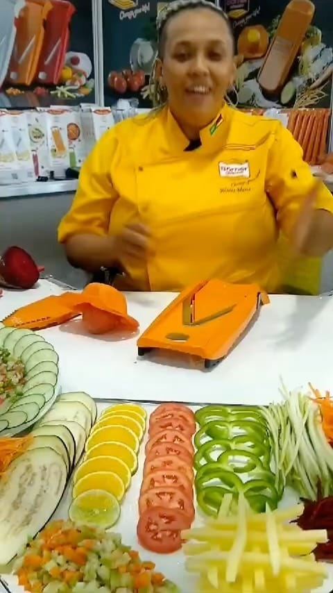 Post 7 by Gil Maria (Chef gil)G-Salad on Instagram (video)