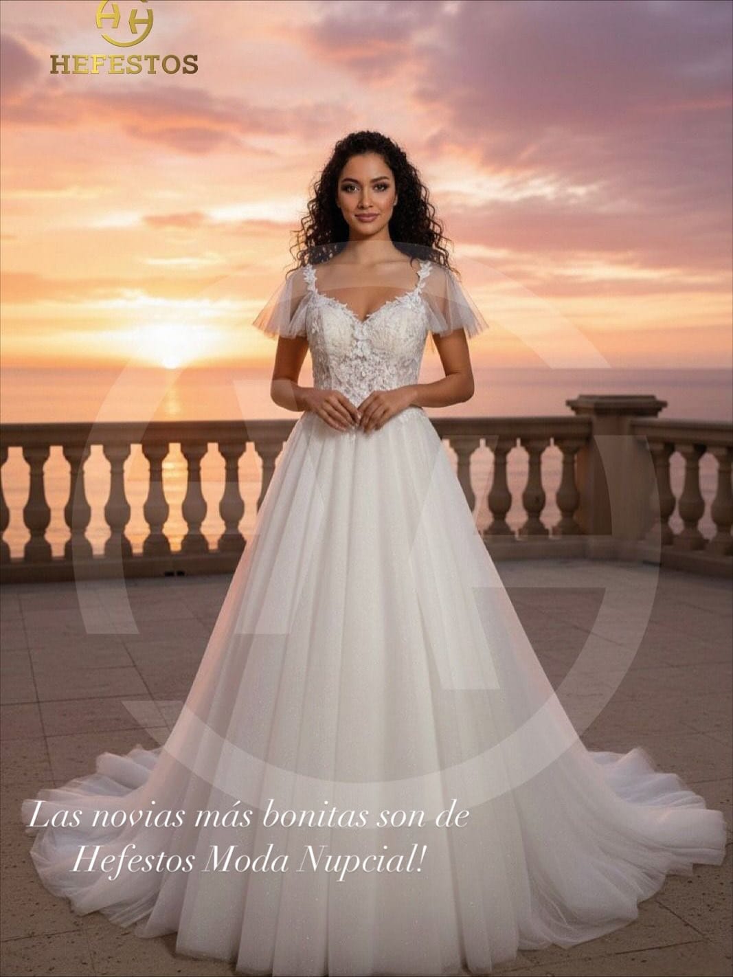 Post 8 by Hefestos Moda venta de vestidos para fiesta, novias, y 15 años. on Instagram (carousel)
