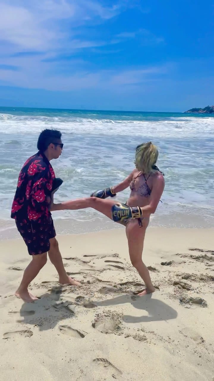 Post 10 by Faby "Parkita" Esquivel 💪🏼💀 on Instagram (video)