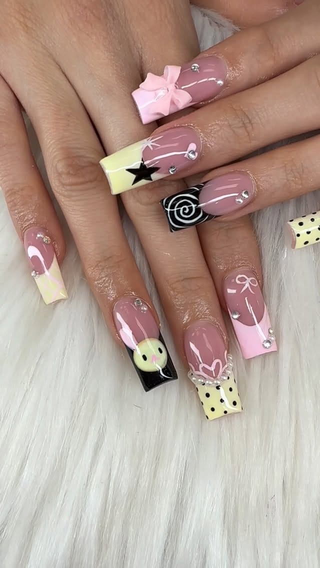 Post 4 by Sassy Nails And Lashes on Instagram (video)