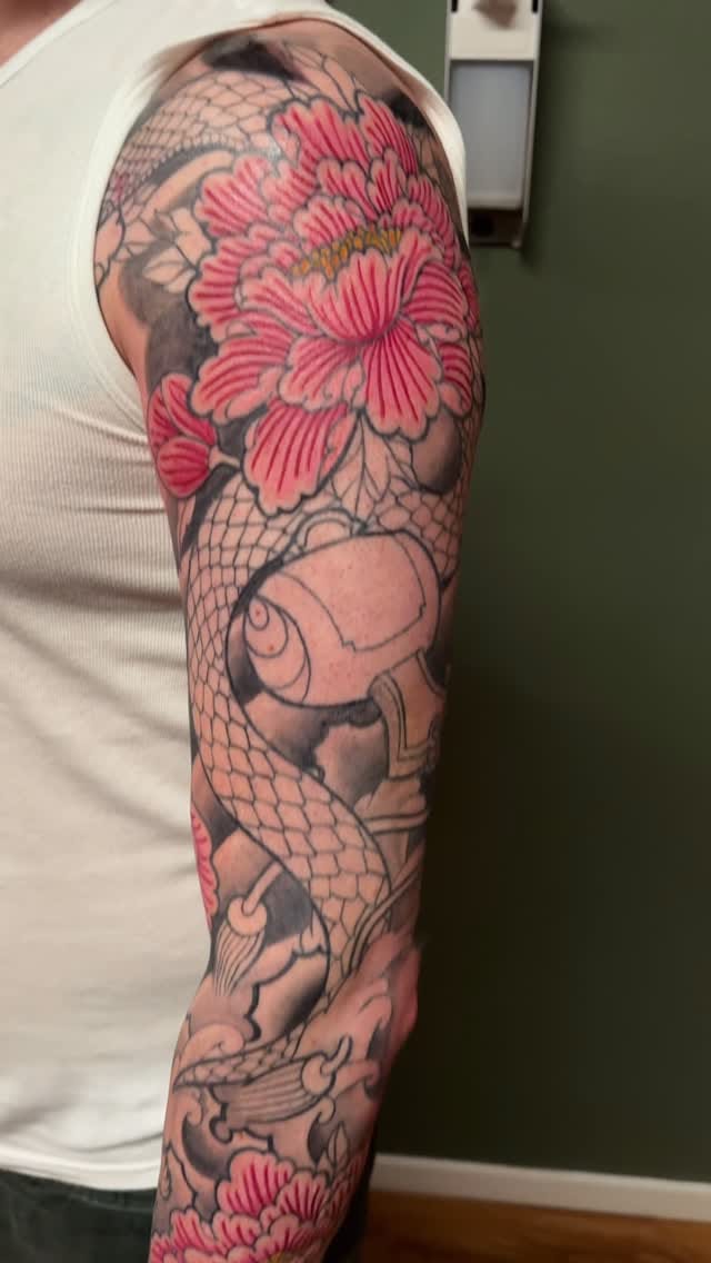 Post 10 by EDOTATTOO_FelixAlbrecht on Instagram (video)
