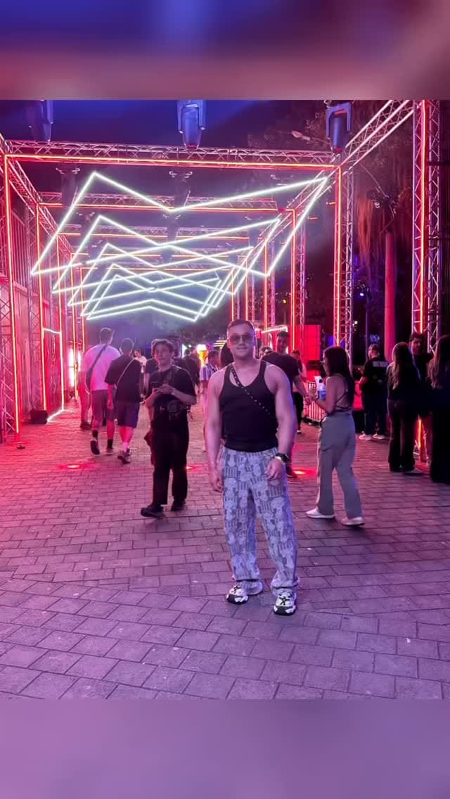 Post 3 by x ᴀ ᴠ ɪ ᴇ ʀ  ᴏ ʀ ᴛ ɪ ᴢ on Instagram (video)