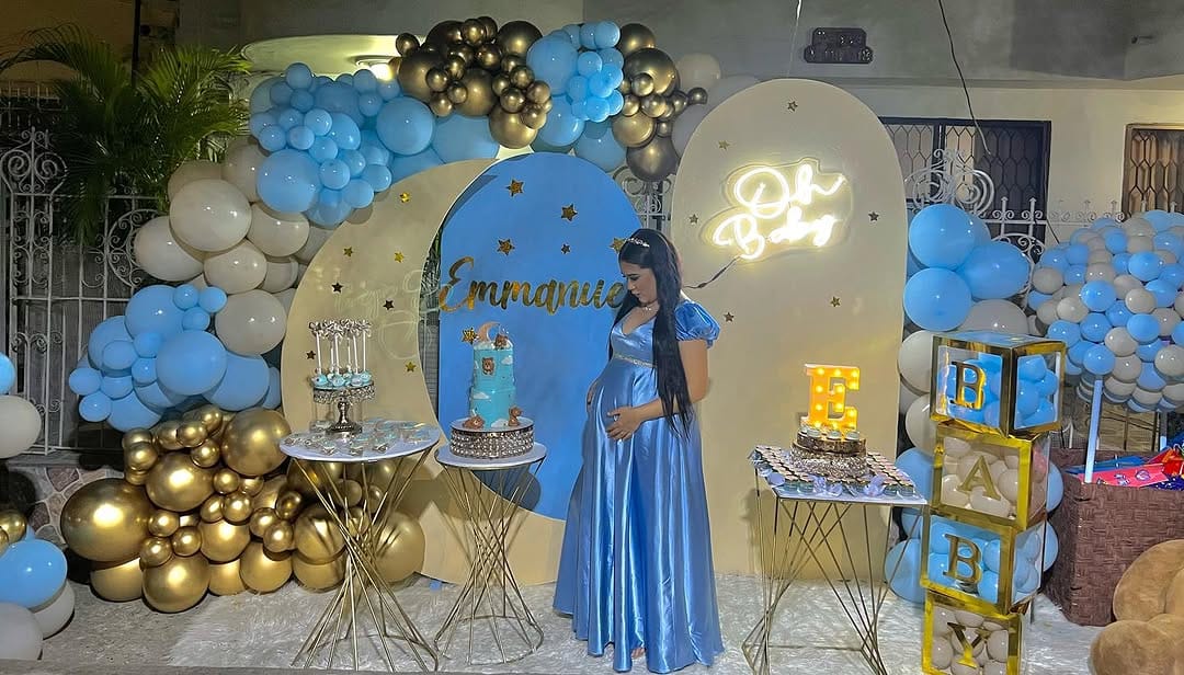 Post 10 by Globos Anchetas Desayunos on Instagram (carousel)