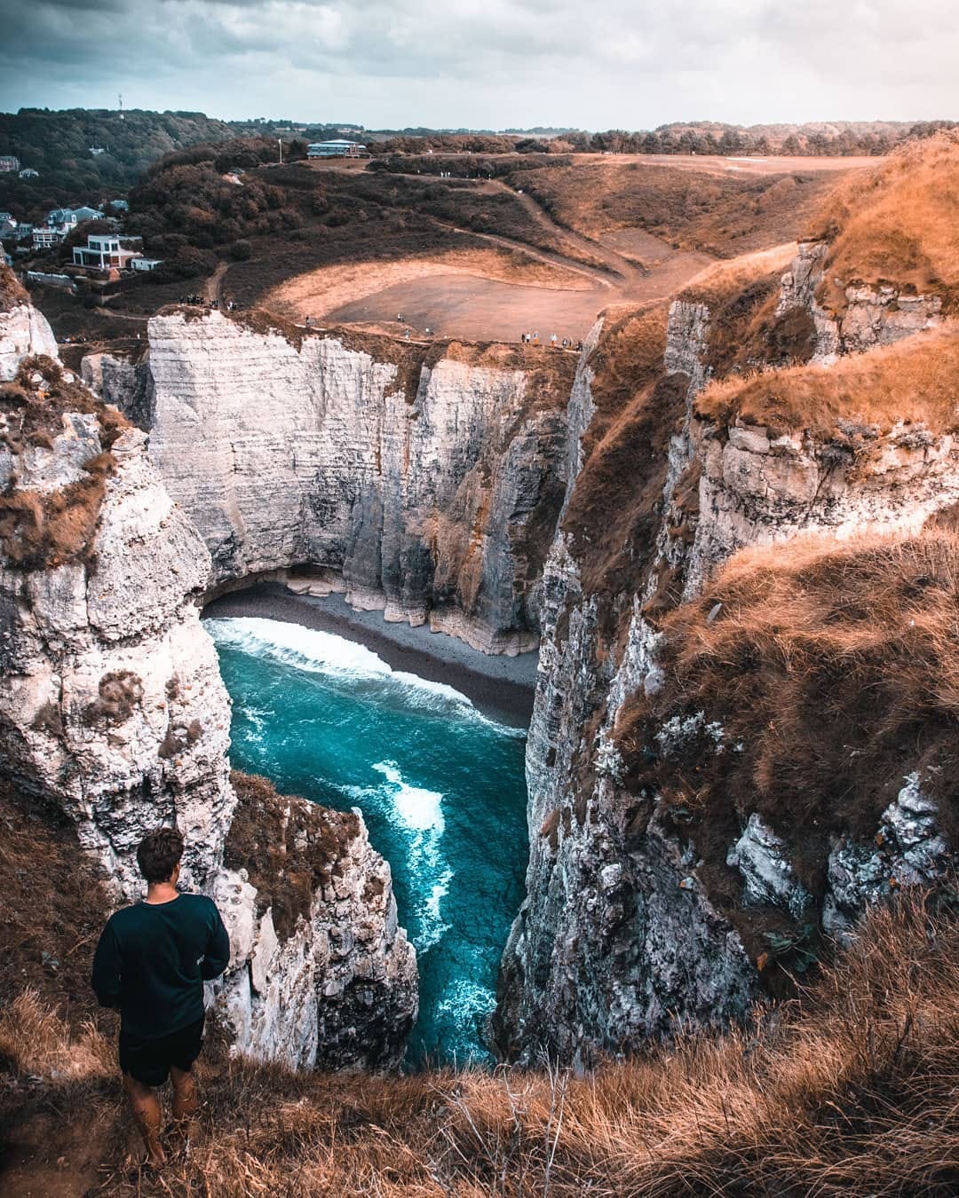Post 10 by B R O W N  T R A V E L L E R on Instagram (image)