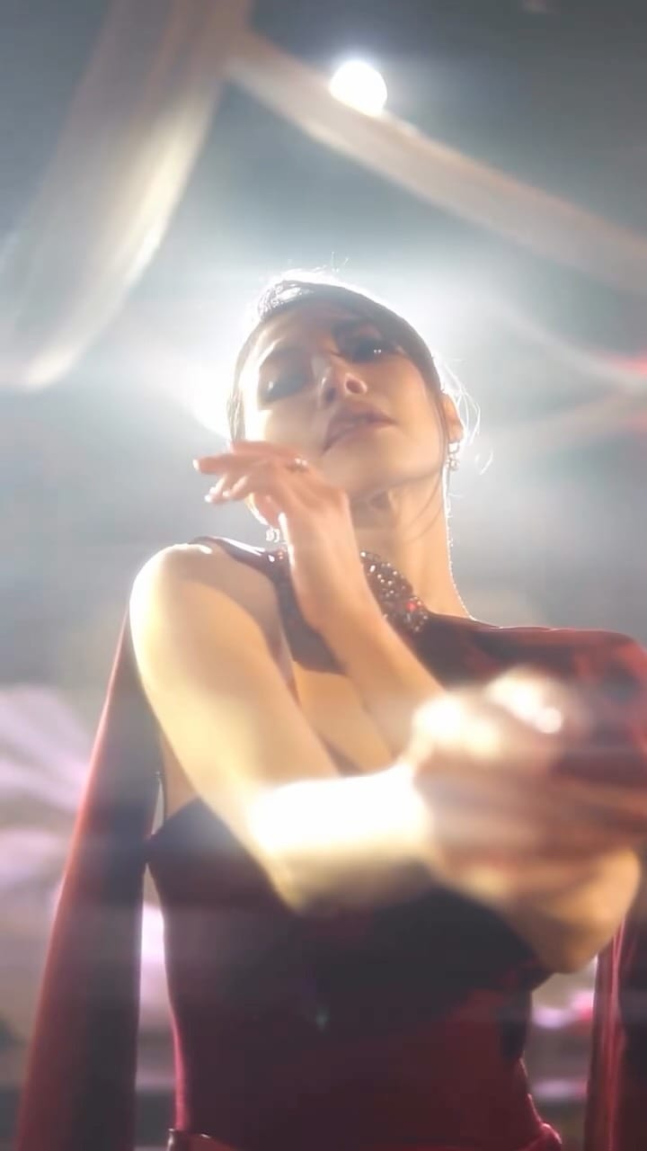 Post 8 by Fashion Designer on Instagram (video)