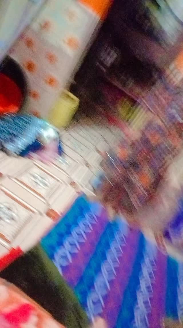 Post 5 by Shivani Jaiswarr on Instagram (video)