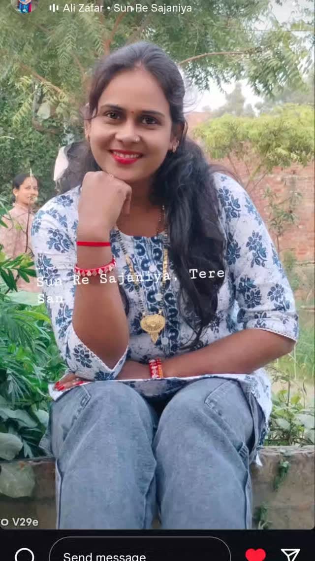 Post 8 by Shivani Jaiswarr on Instagram (video)