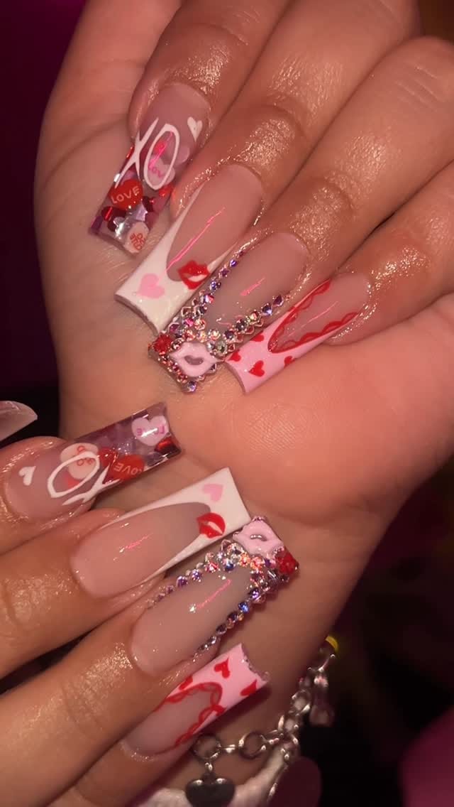Post 7 by Houston Nails (eastside) on Instagram (video)
