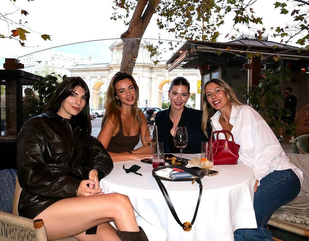 Post 8 by ROMY 🌹 on Instagram (image)
