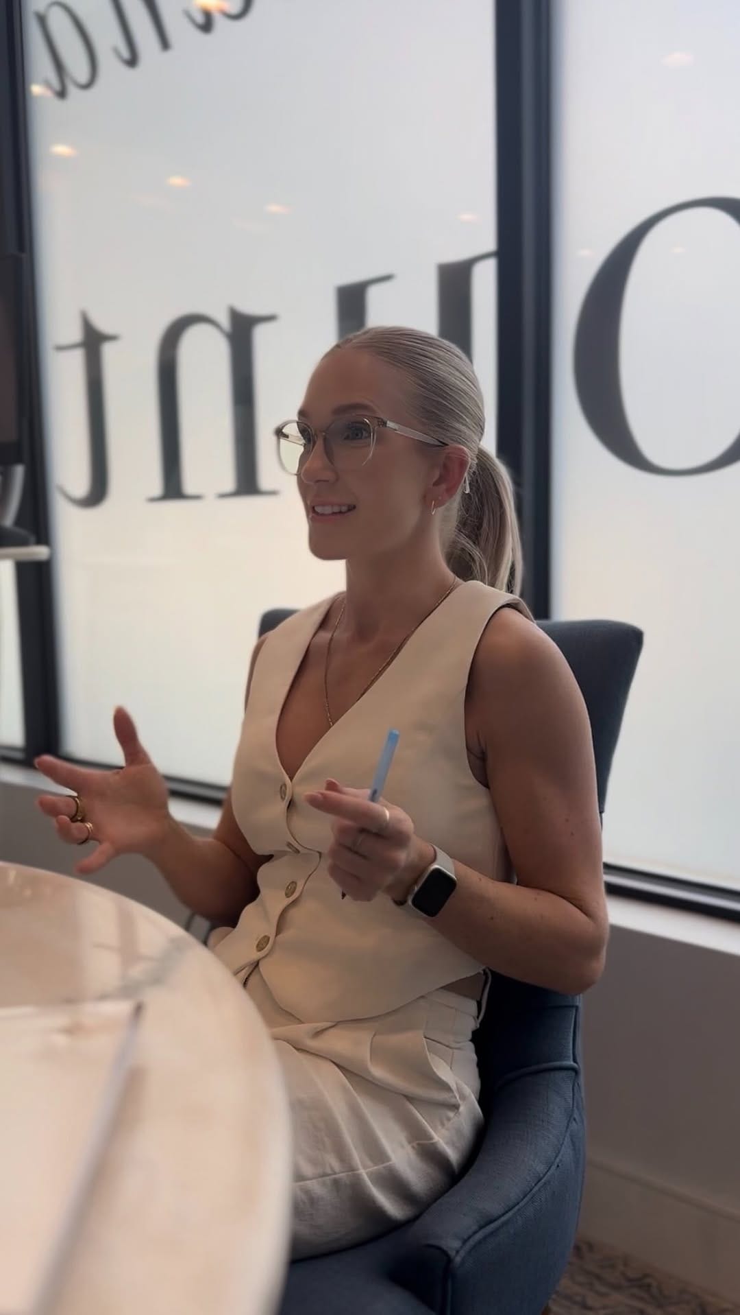 Post 5 by GLO Antiaging Youth Lab on Instagram (video)