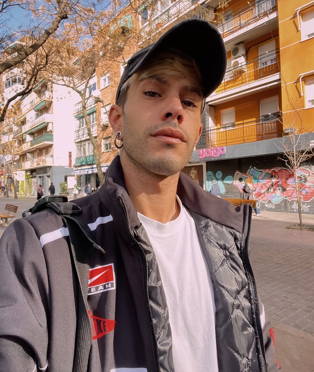 Post 4 by Ramón Castro on Instagram (carousel)