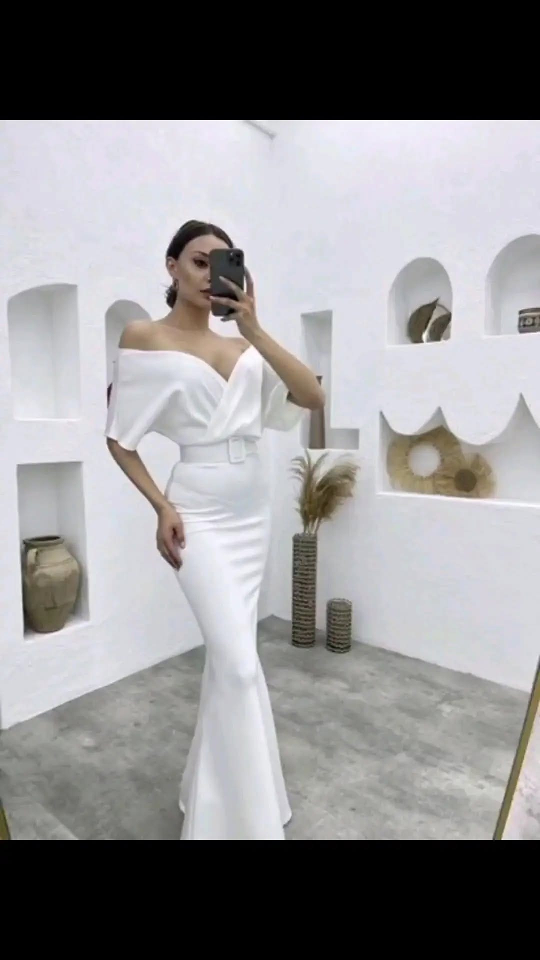 Post 5 by 💕 We Love Fashion💕  @gamzetulu on Instagram (video)