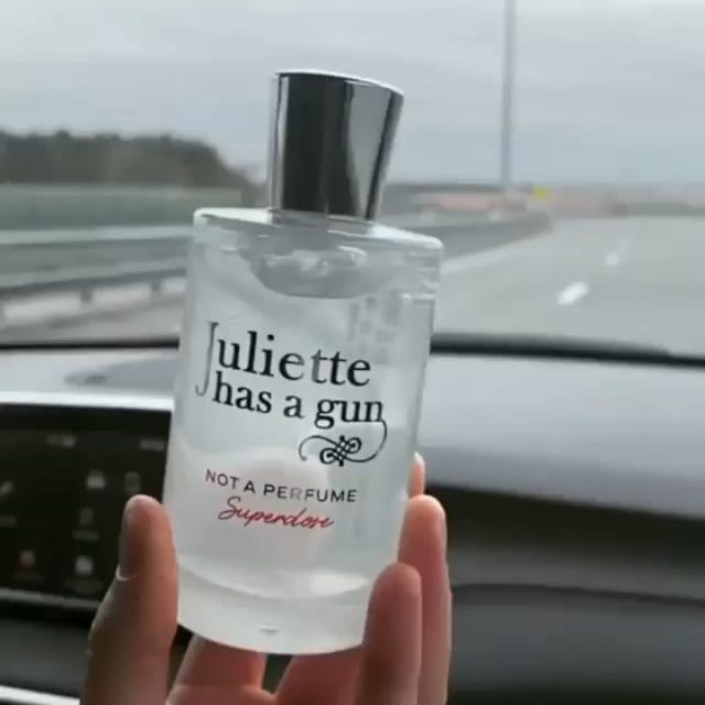 Post 2 by PARFUM BOUTIQUE on Instagram (video)