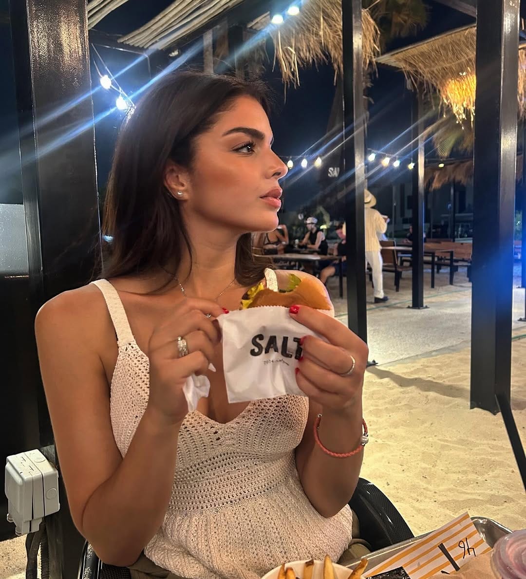 Post 1 by Imène Boudj on Instagram (image)