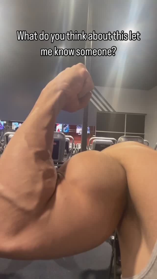 Post 7 by 𝙄𝙫𝙤𝙧𝙮 𝘽. 𝙡𝙤𝙣𝙙𝙤𝙣 ll ✹ on Instagram (video)