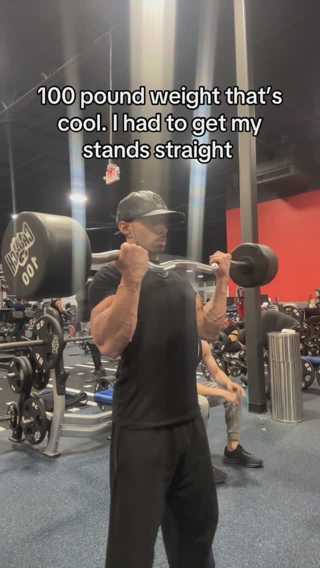 Post 9 by 𝙄𝙫𝙤𝙧𝙮 𝘽. 𝙡𝙤𝙣𝙙𝙤𝙣 ll ✹ on Instagram (video)