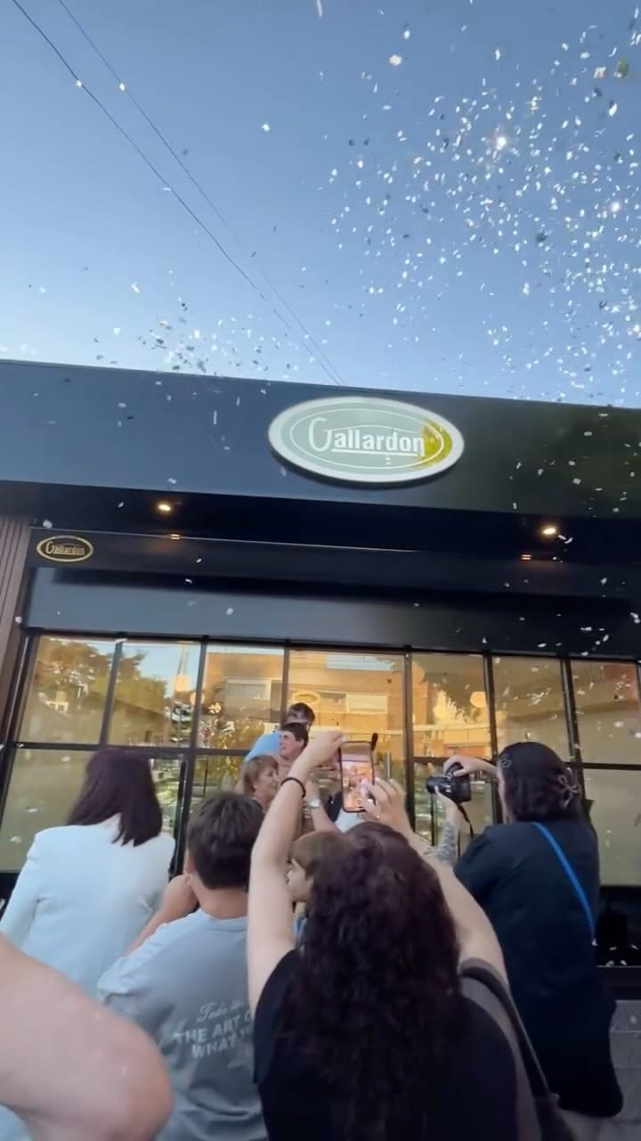 Post 4 by Confiteria Gallardón on Instagram (video)