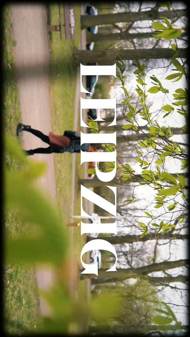 Post 3 by Lens Liebe on Instagram (video)