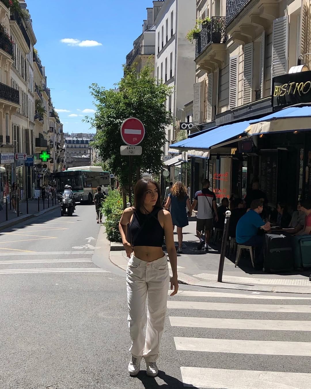 Post 9 by Monica on Instagram (image)