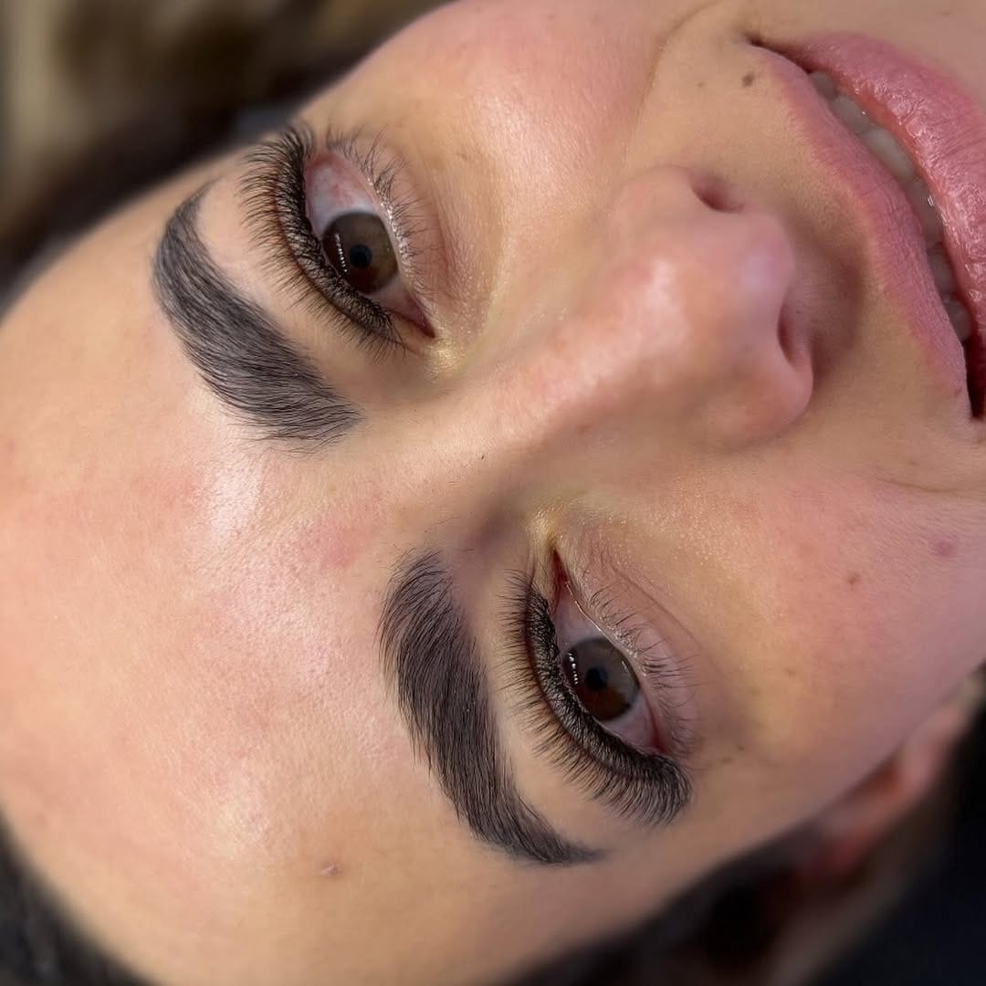 Post 7 by ScarlethLashes️️️&Brows on Instagram (carousel)