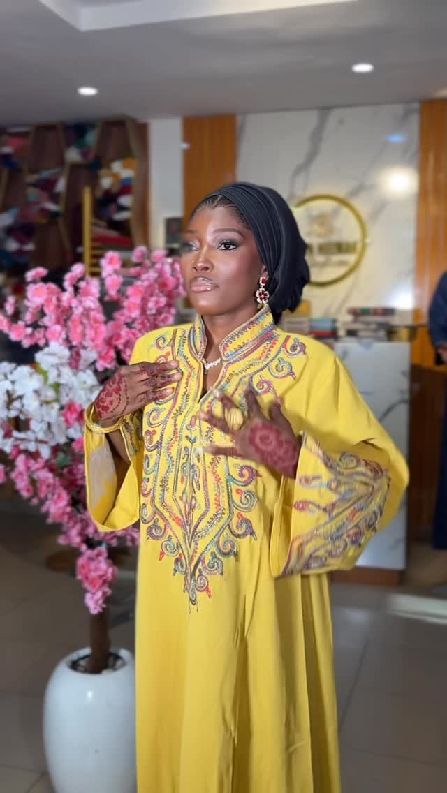 Post 7 by ILORIN LUXURY ABAYA’S & SCARFS VENDOR on Instagram (video)
