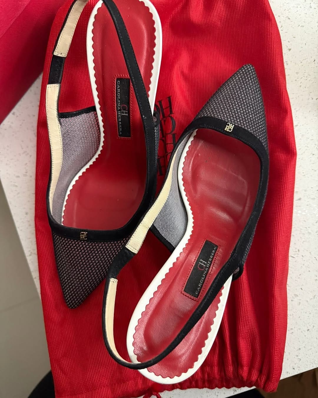 Post 10 by Ropa Retro/vintage🍉 on Instagram (carousel)