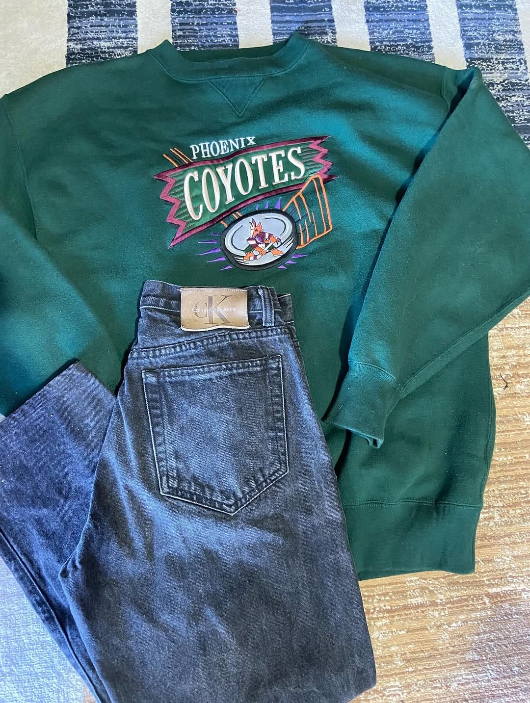 Post 9 by Ropa Retro/vintage🍉 on Instagram (carousel)