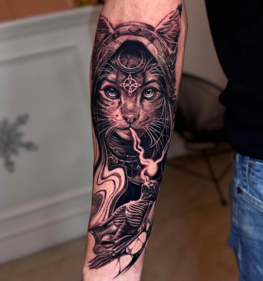 Post 9 by Luis Canche on Instagram (image)
