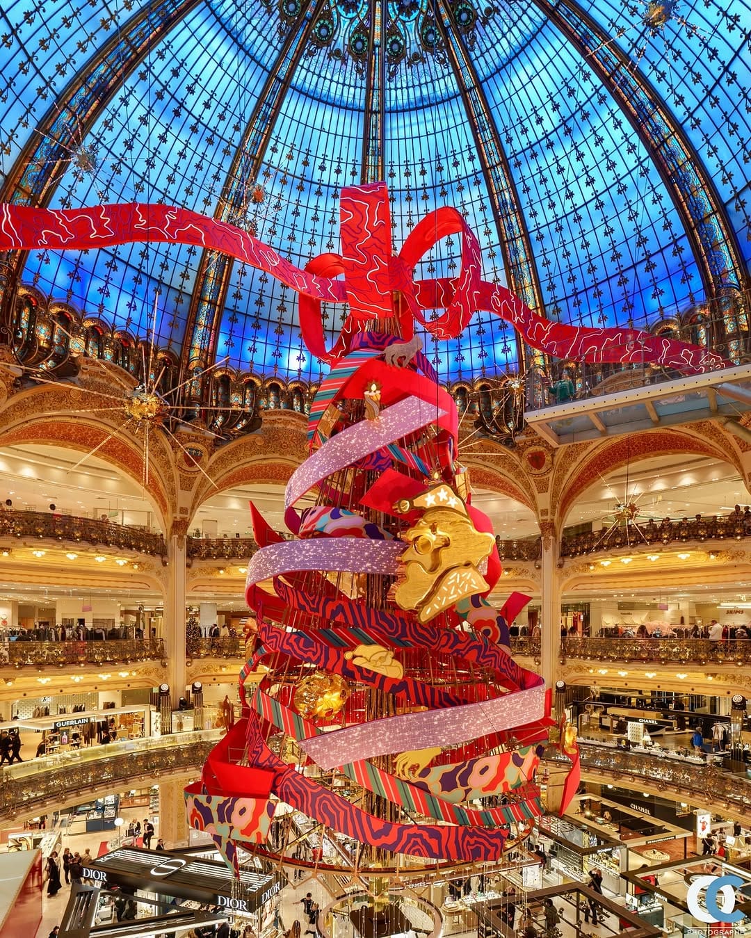 Post 9 by Olivier C. on Instagram (carousel)