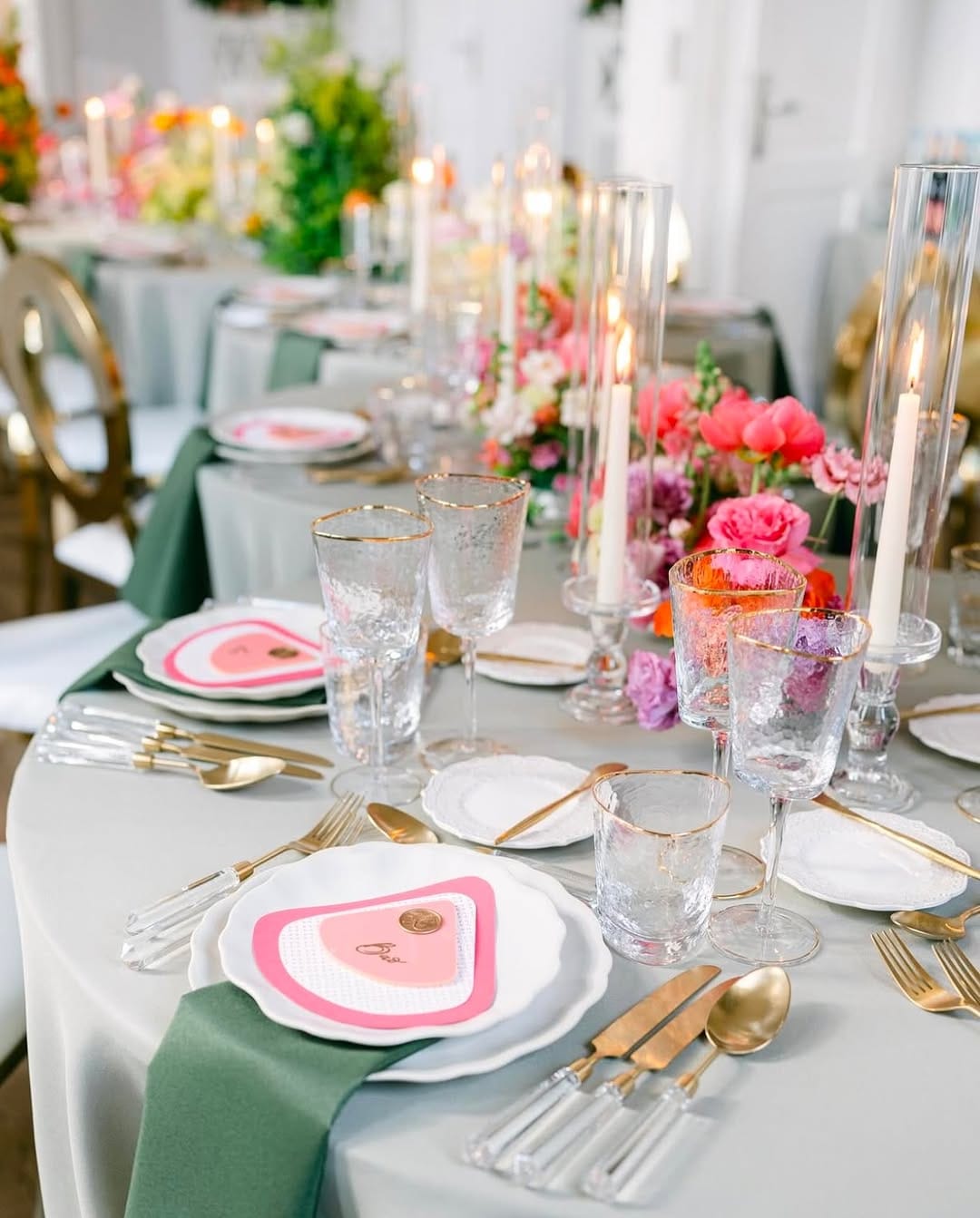 Post 3 by EVENTDESIGN & VERLEIHSERVICE on Instagram (carousel)