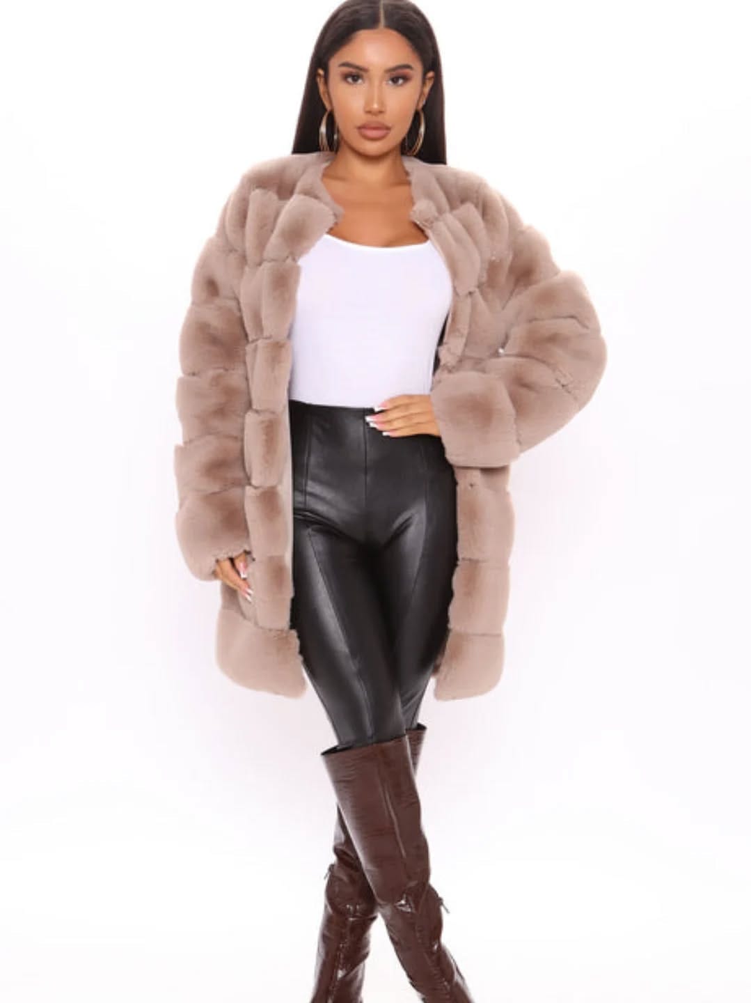 Post 10 by 👑 Boutique VOGUE Zürich 👑 on Instagram (image)