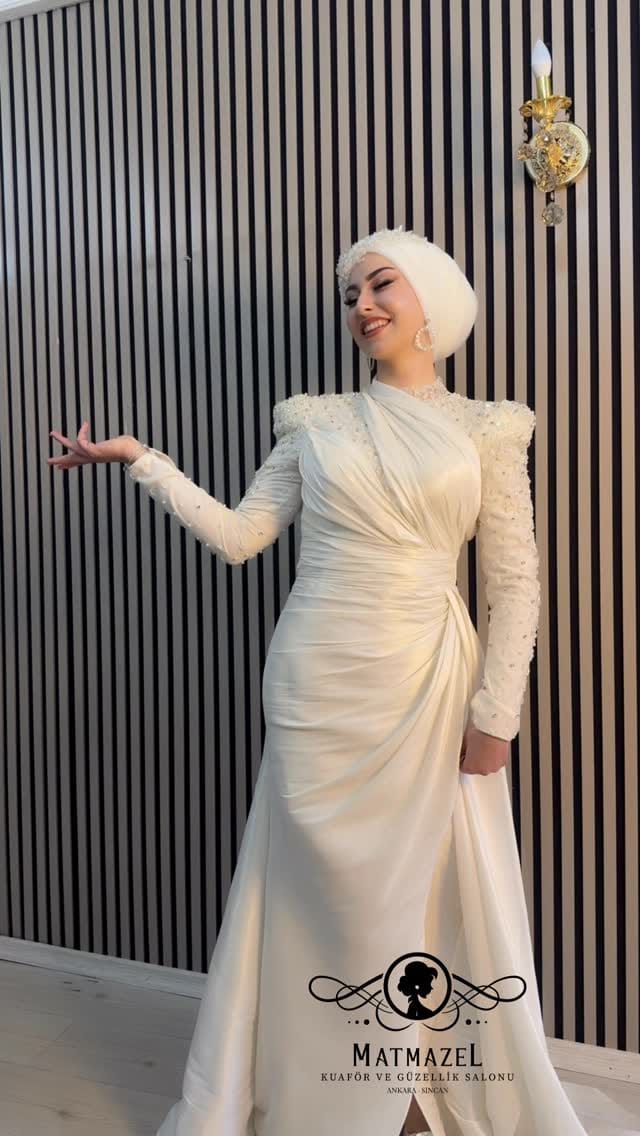 Post 6 by Gelinsaçı Türbantasarım Makeup on Instagram (video)