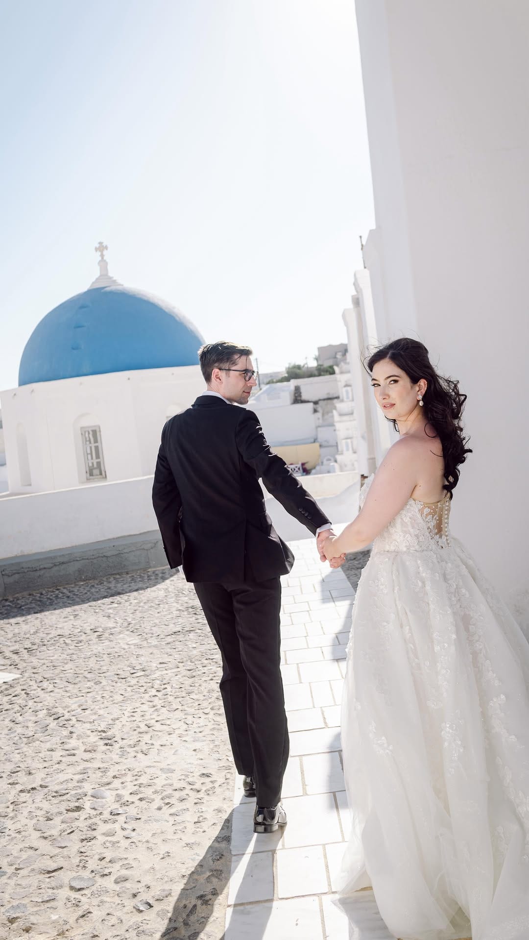 Post 1 by Wedding Photographer Santorini Mykonos Ibiza Portugal on Instagram (video)