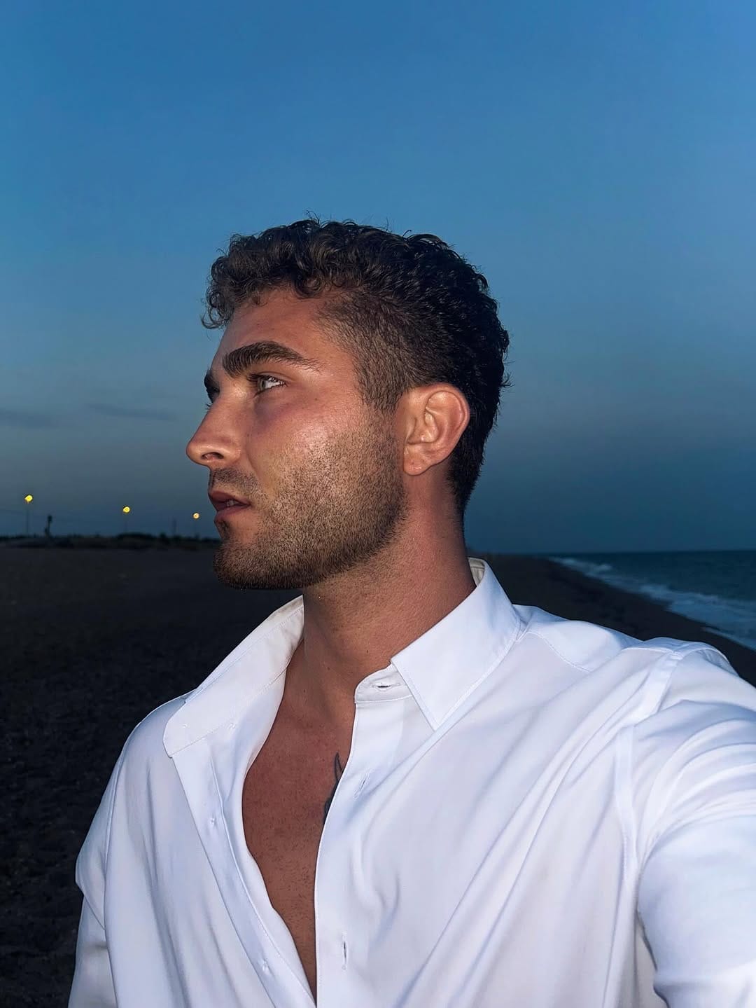 Post 2 by 𝑵𝒊𝒍 𝒁𝒖𝒓𝒊𝒕𝒂 on Instagram (carousel)