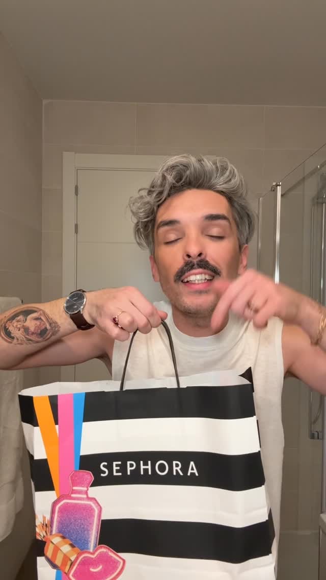 Post 9 by FlavioHairCouture on Instagram (video)