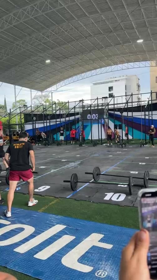 Post 7 by Atleta Robinson chicaiza on Instagram (video)
